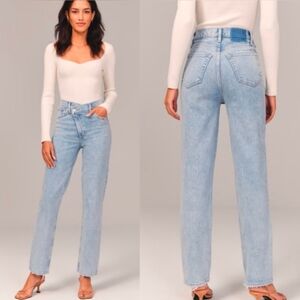 Abercrombie & Fitch The 90's Straight Ultra High Rise Criss Cross Front 6L